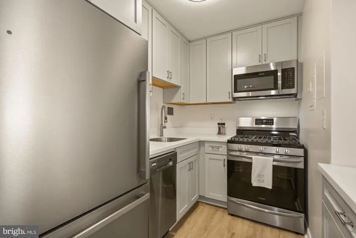 6001 Arlington Blvd #313, Falls Church, Virginia 22044