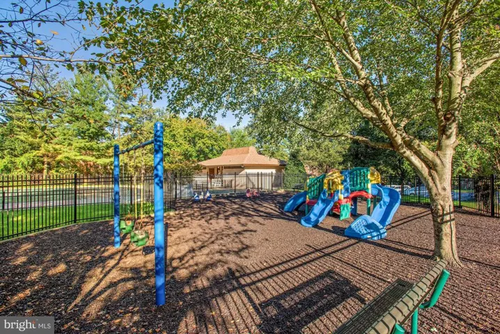 6001 Arlington Blvd #313, Falls Church, Virginia 22044