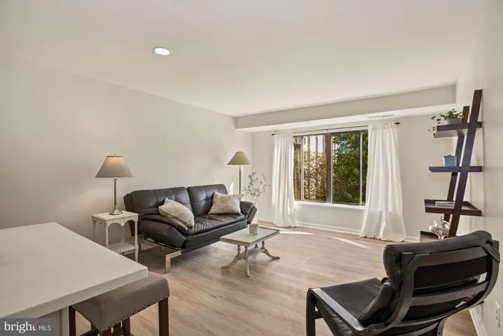 6001 Arlington Blvd #313, Falls Church, Virginia 22044