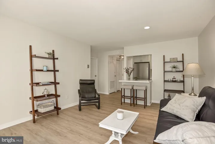 6001 Arlington Blvd #313, Falls Church, Virginia 22044