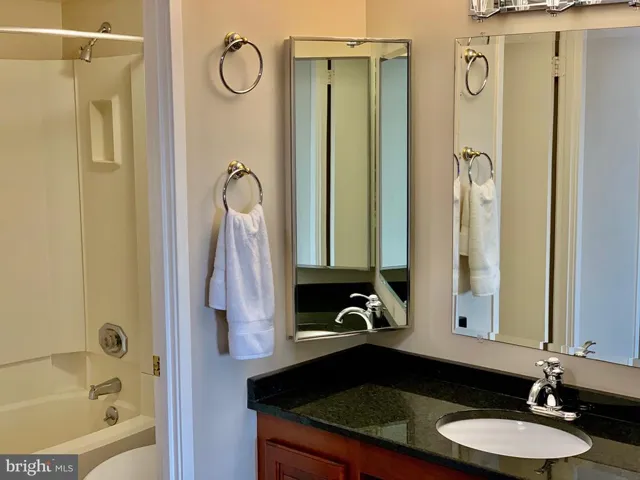 307 Yoakum Pkwy #1722, Alexandria, Virginia 22304