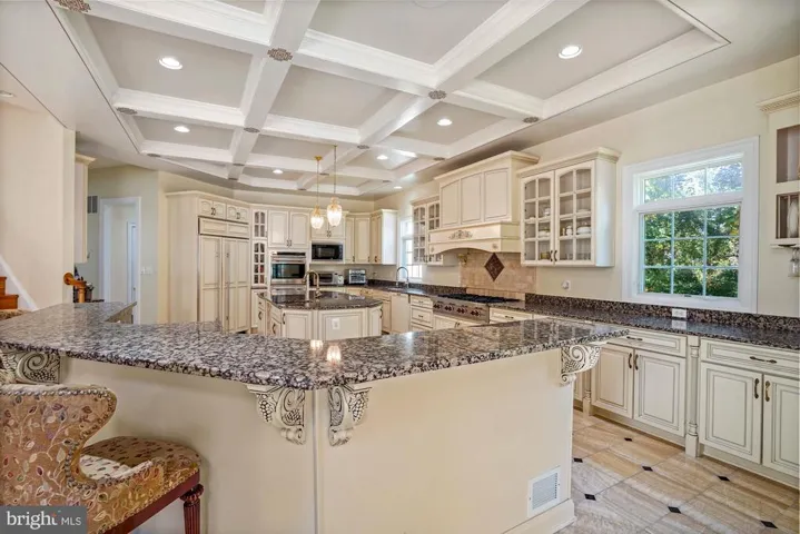1018 Eaton Dr, Mclean, Virginia 22102