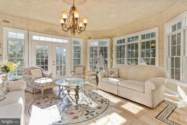 1018 Eaton Dr, Mclean, Virginia 22102