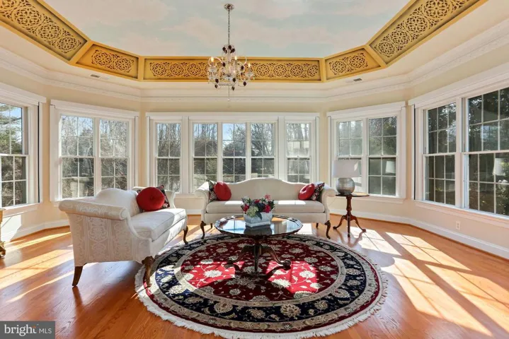 1018 Eaton Dr, Mclean, Virginia 22102
