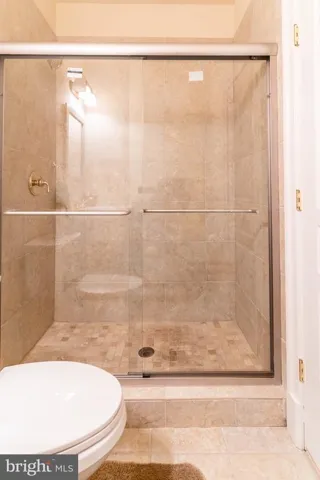 1018 Eaton Dr, Mclean, Virginia 22102