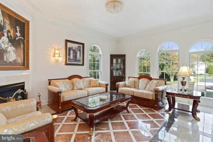 1018 Eaton Dr, Mclean, Virginia 22102
