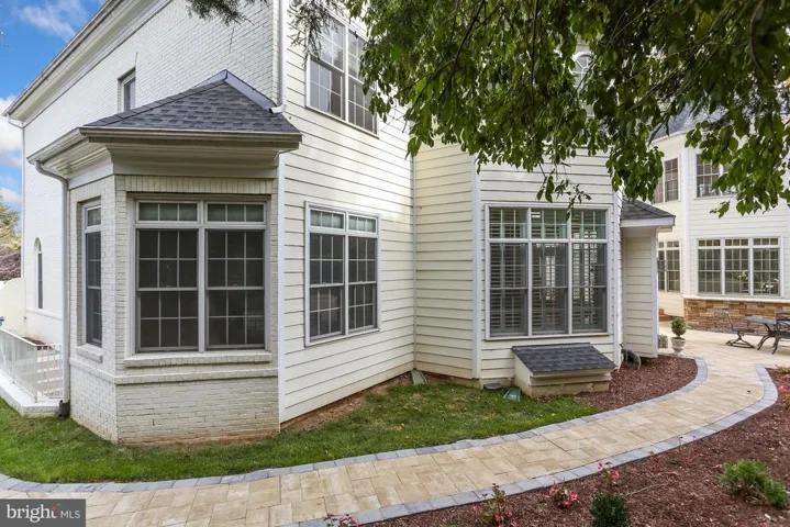 1018 Eaton Dr, Mclean, Virginia 22102