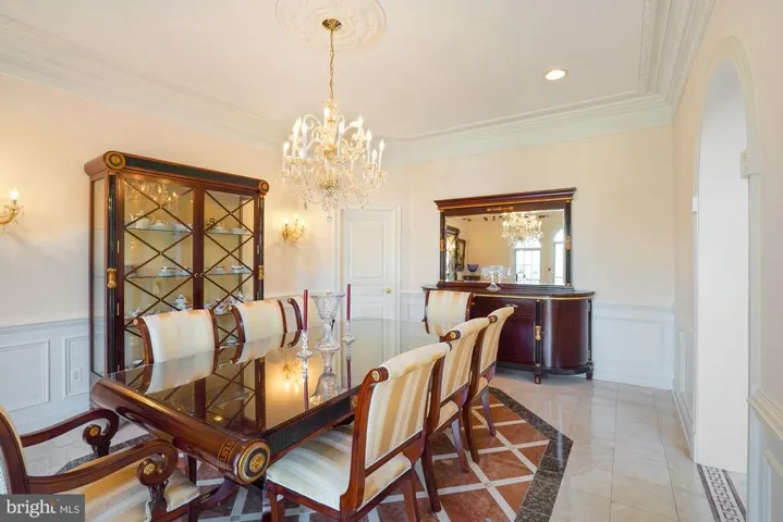1018 Eaton Dr, Mclean, Virginia 22102