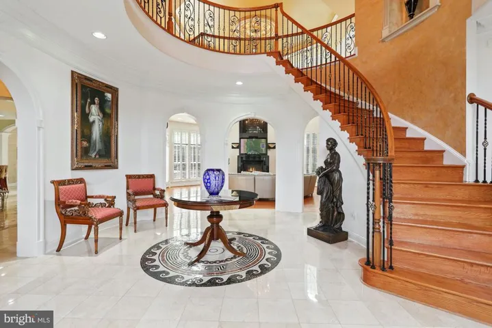 1018 Eaton Dr, Mclean, Virginia 22102