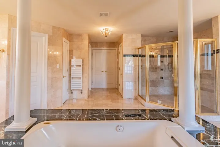 1018 Eaton Dr, Mclean, Virginia 22102