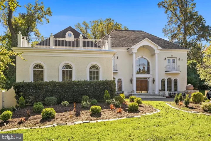 1018 Eaton Dr, Mclean, Virginia 22102