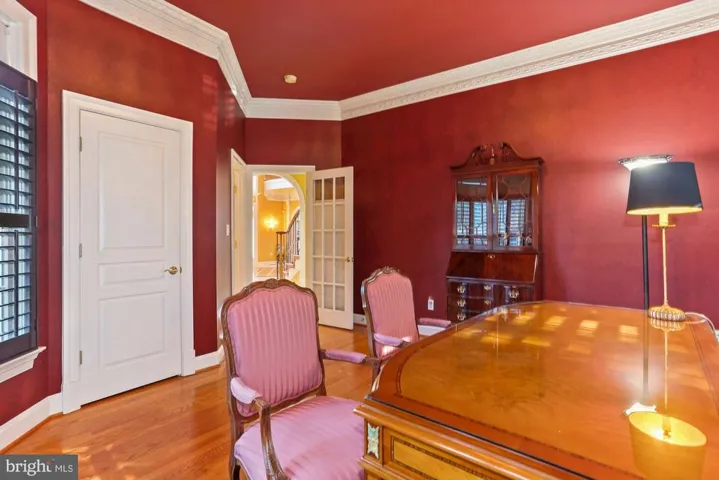 1018 Eaton Dr, Mclean, Virginia 22102