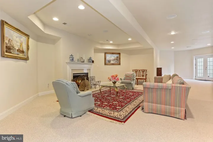 1018 Eaton Dr, Mclean, Virginia 22102