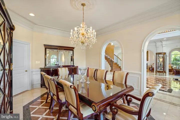 1018 Eaton Dr, Mclean, Virginia 22102