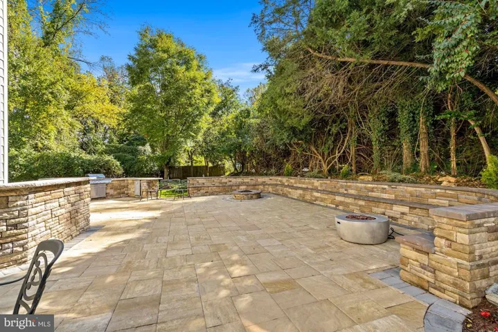 1018 Eaton Dr, Mclean, Virginia 22102