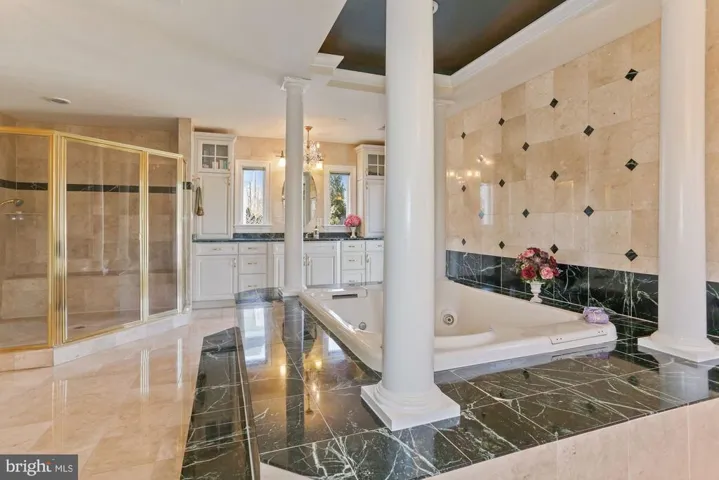 1018 Eaton Dr, Mclean, Virginia 22102