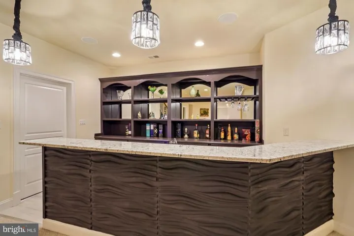1018 Eaton Dr, Mclean, Virginia 22102