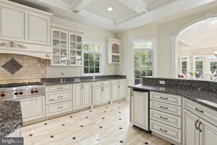 1018 Eaton Dr, Mclean, Virginia 22102