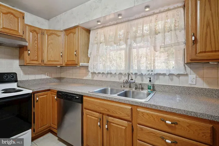 4004 Ronson Dr, Alexandria, Virginia 22310
