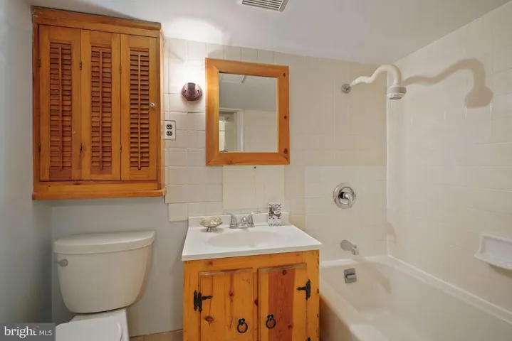 4004 Ronson Dr, Alexandria, Virginia 22310