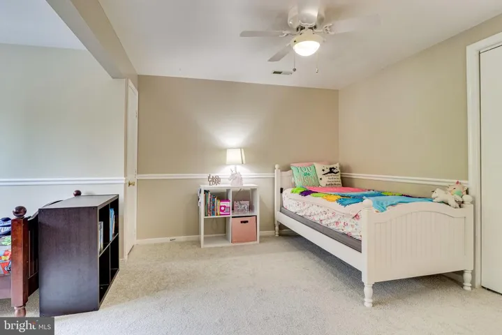10042 Beacon Pond Ln, Burke, Virginia 22015