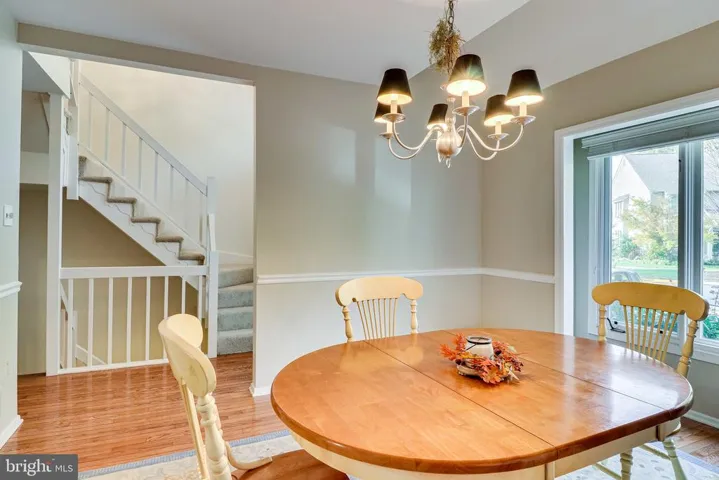 10042 Beacon Pond Ln, Burke, Virginia 22015