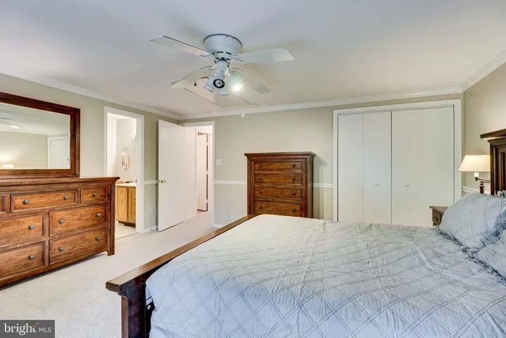 10042 Beacon Pond Ln, Burke, Virginia 22015