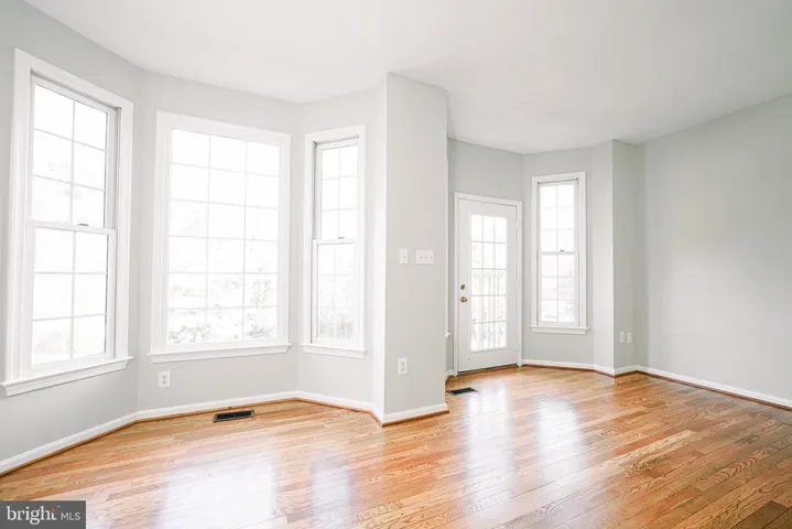 6584 Irvin Ct, Alexandria, Virginia 22312
