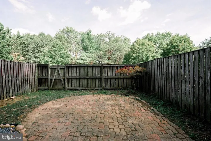 6584 Irvin Ct, Alexandria, Virginia 22312