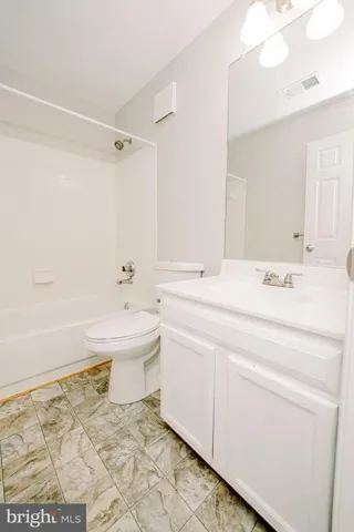 6584 Irvin Ct, Alexandria, Virginia 22312