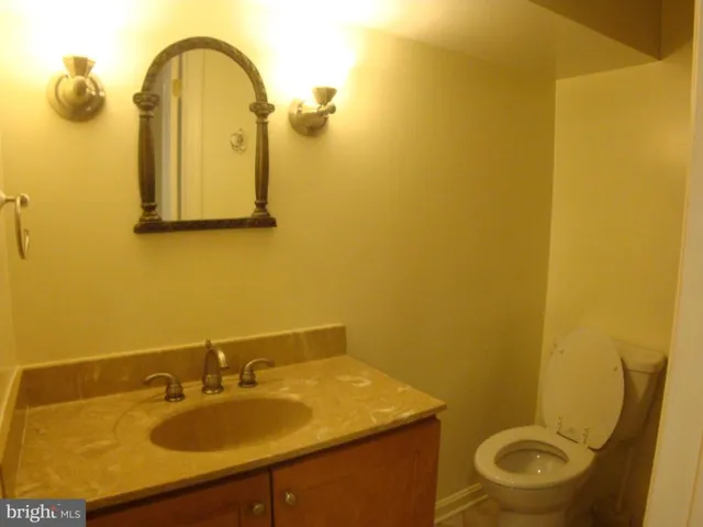 2343 N Vermont St, Arlington, Virginia 22207
