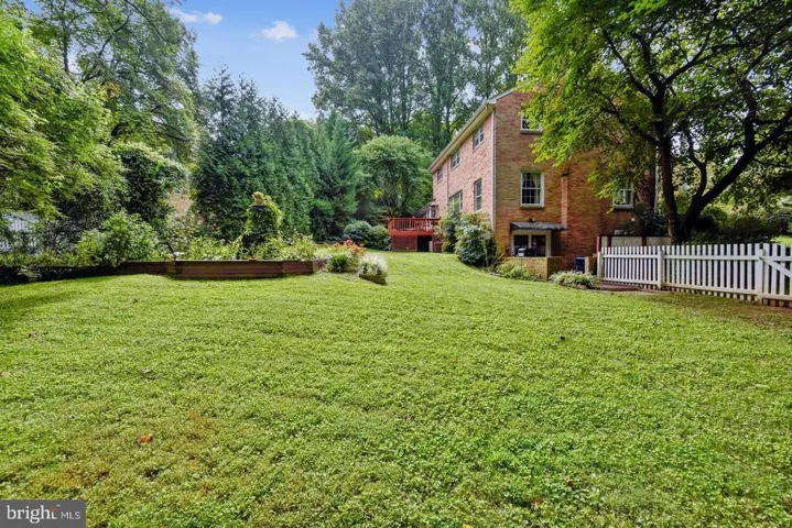 3701 Chanel Rd, Annandale, Virginia 22003