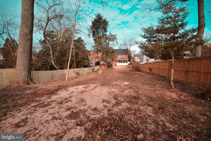 3724 N Pershing Dr, Arlington, Virginia 22203