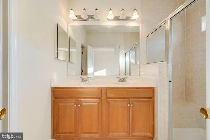 762 Ayrshire Ln, Woodbridge, Virginia 22191