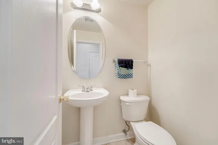 762 Ayrshire Ln, Woodbridge, Virginia 22191