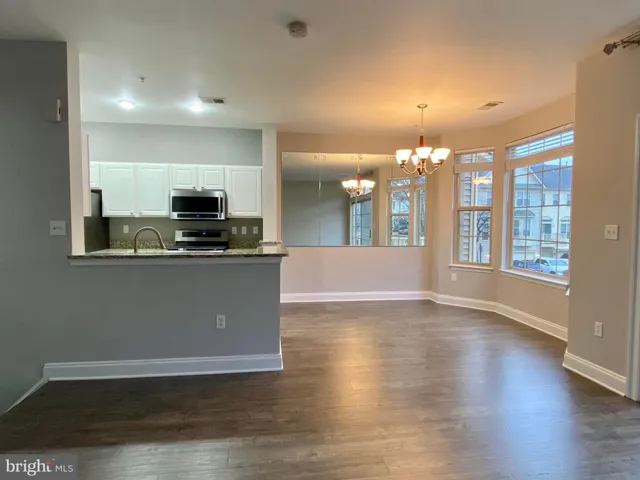 21164 Domain Ter, Sterling, Virginia 20165