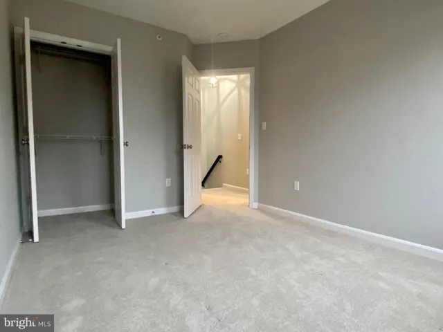 21164 Domain Ter, Sterling, Virginia 20165