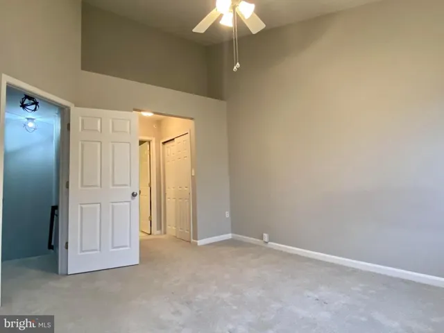 21164 Domain Ter, Sterling, Virginia 20165