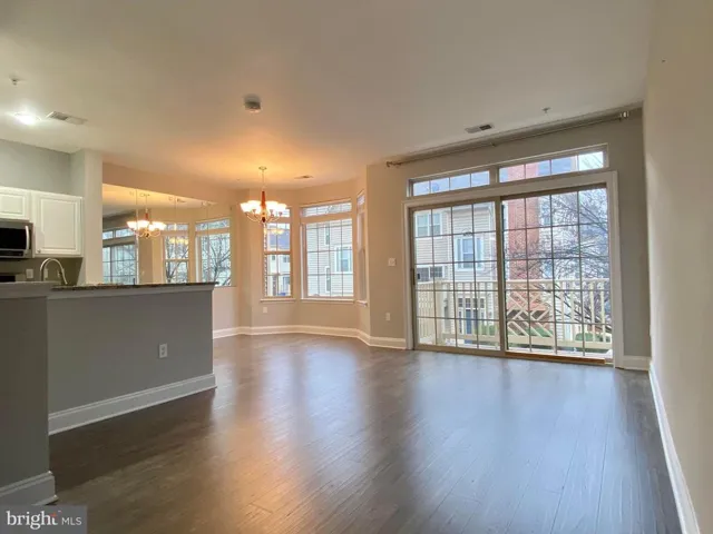 21164 Domain Ter, Sterling, Virginia 20165