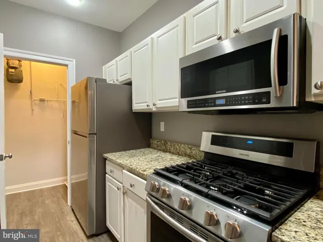 21164 Domain Ter, Sterling, Virginia 20165