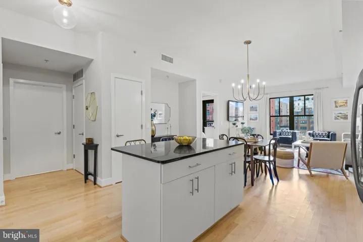 910 M St Nw #605, Washington, District of Columbia 20001