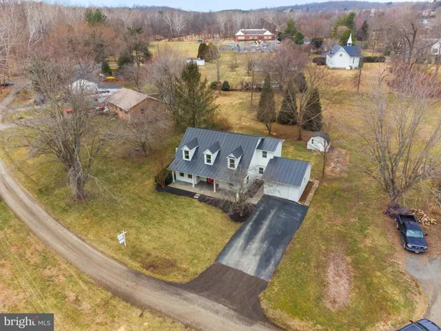 39382 Springbrook Ln, Aldie, Virginia 20105