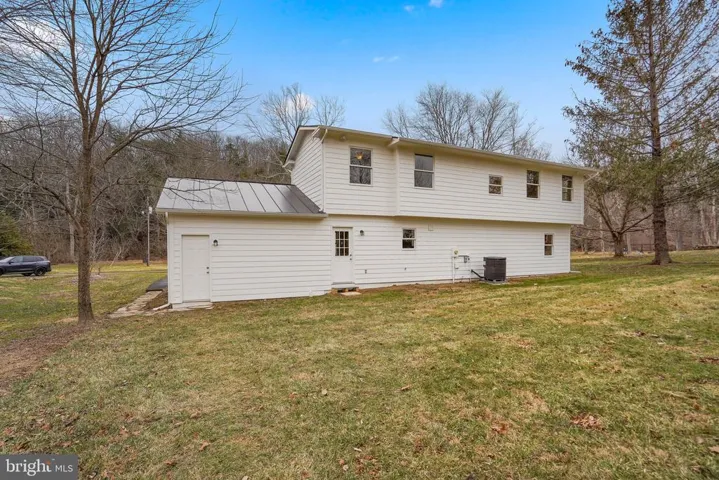 39382 Springbrook Ln, Aldie, Virginia 20105