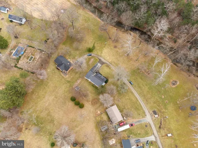 39382 Springbrook Ln, Aldie, Virginia 20105