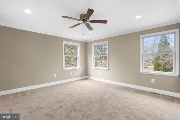 39382 Springbrook Ln, Aldie, Virginia 20105