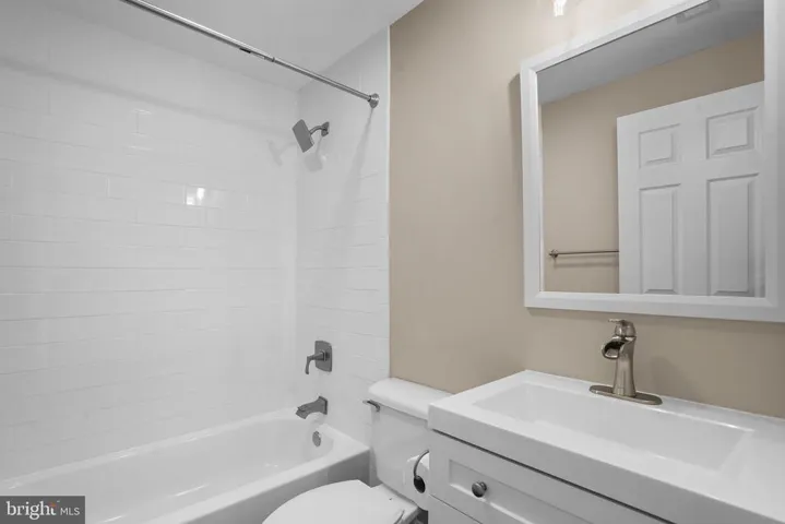 39382 Springbrook Ln, Aldie, Virginia 20105