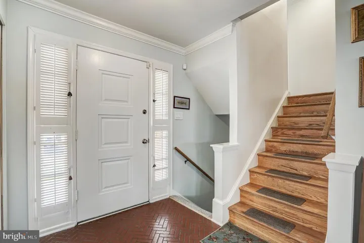 7304 Masonville Ct, Annandale, Virginia 22003