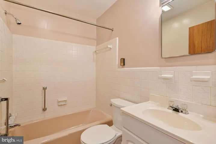 16 Jefferson Dr, Sterling, Virginia 20165