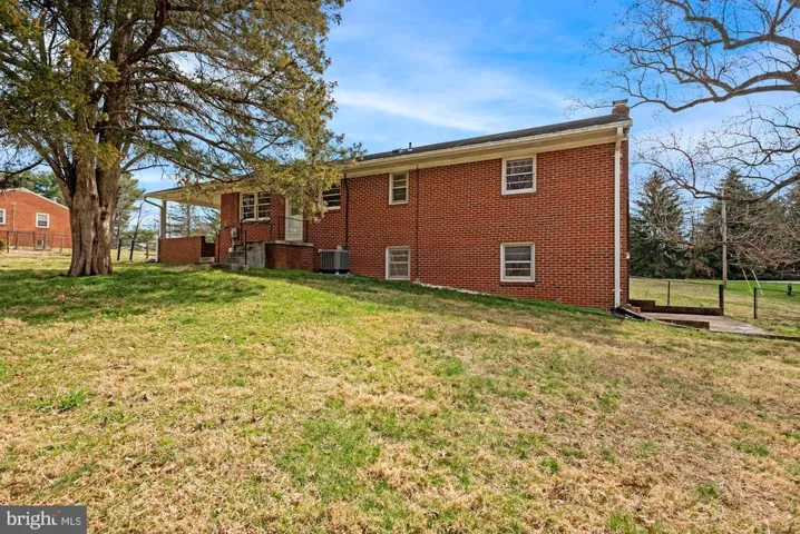 16 Jefferson Dr, Sterling, Virginia 20165