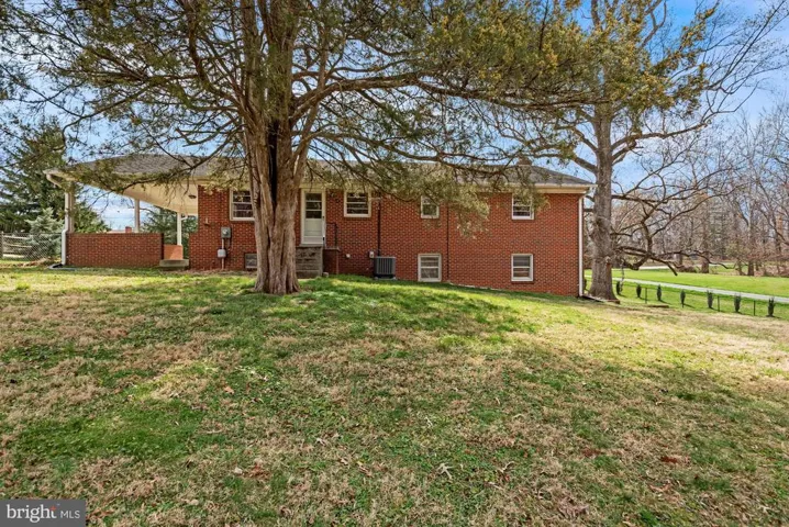 16 Jefferson Dr, Sterling, Virginia 20165